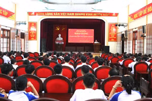 Quang cảnh lễ khai giảng.