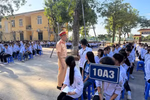 Việc phối hợp giữa lực lượng chức năng - nhà trường - gia đình trong việc tuyên truyền, giáo dục học sinh về TTATGT có một vai trò hết sức quan trọng.