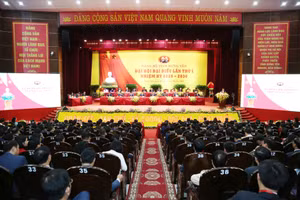 Đại hội đại biểu Đảng bộ tỉnh Hưng Yên lần thứ I, nhiệm kỳ 2025-2030 có sự tham dự của 438 đại biểu đại diện cho hơn 182.000 Đảng viên trong toàn Đảng bộ tỉnh.