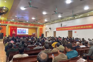 Lớp học trực tuyến 'Bình dân học vụ số' do Tỉnh đoàn Hưng Yên tổ chức.