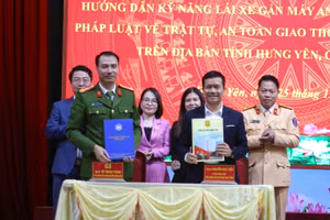 Công an tỉnh và Sở GD&ĐT tỉnh Hưng Yên ký kết kế hoạch phối hợp.