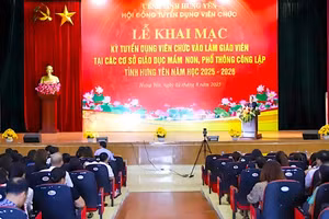 Quang cảnh buổi khai mạc