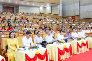Các đại biểu dự hội nghị