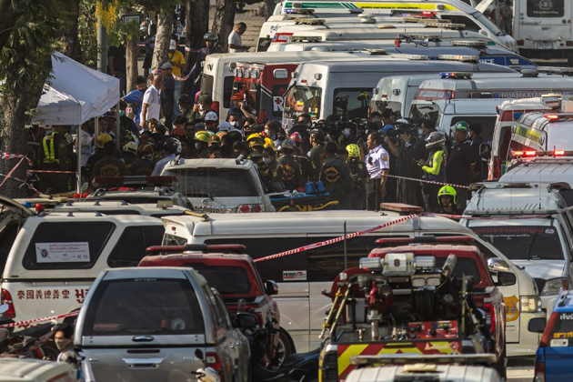 Du khách Nga cảm nhận động đất Myanmar | Báo Giáo dục và ...