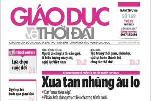 Tin tức báo in 16/7: Phổ điểm thi tốt nghiệp đạt 'mục tiêu kép'
