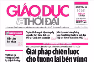 Tin tức báo in 31/10: Tháo gỡ 'điểm nghẽn' về đội ngũ