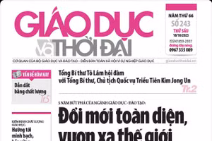 Tin tức báo in 10/10: Đoàn kết vượt lũ, sớm ổn định việc học