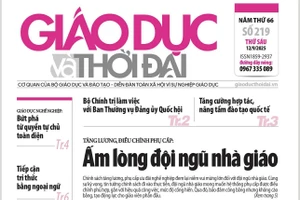 Tin tức báo in 12/9: Nhà giáo 'ấm lòng' nhờ tăng lương, chế độ đãi ngộ