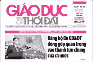 Tin tức báo in 22/8: Khởi đầu năm học mới trong không khí lịch sử