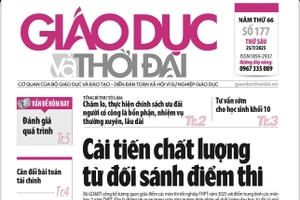 Tin tức báo in 25/7: Cải tiến chất lượng từ đối sánh điểm thi