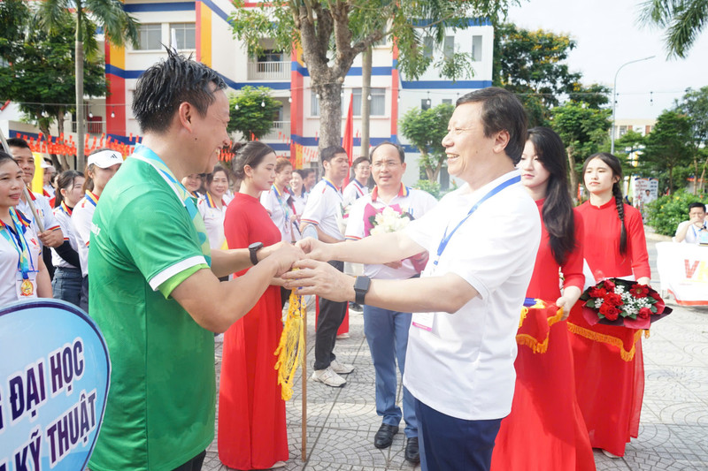 dai-hoi-the-thao-dai-hoc-da-nang.jpg