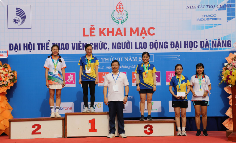 chay-bo-nu.jpg