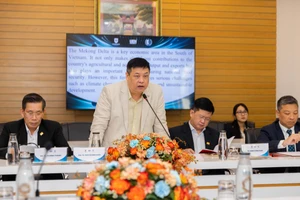 PGS.TS Trần Hà Minh Quân, Viện trưởng ISB, Đại học Kinh tế TPHCM tại buổi họp công bố Học bổng toàn phần Mekong Talent 100. (Ảnh: ISB UEH)