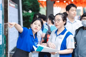 Ngày 1/6, Đại học Quốc gia TPHCM tổ chức Kỳ thi Đánh giá năng lực đợt 2 năm 2025. Trong ảnh là thí sinh dự thi tại điểm thi Trường Đại học Công Thương TPHCM.