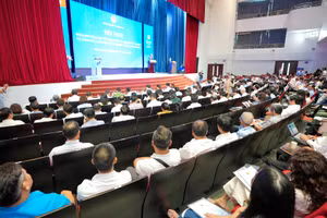 Toàn cảnh hội nghị tổng kết công tác tổ chức Kỳ thi tốt nghiệp THPT năm 2025 và chuẩn bị cho kỳ thi năm 2026.