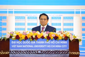 Thủ tướng Chính phủ Phạm Minh Chính phát biểu tại lễ kỷ niệm 30 năm thành lập Đại học Quốc gia TPHCM. Ảnh: VNUHCM