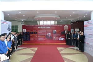 Không gian triển lãm tư liệu về cuộc đời và sự nghiệp của Tổng Bí thư Nguyễn Phú Trọng tại Trường Đại học Sư phạm TPHCM. (Ảnh: HCMUE)