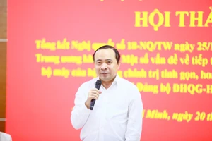 Ông Vũ Hải Quân - Bí thư Đảng ủy, Giám đốc Đại học Quốc gia TPHCM cho biết đại học đã quán triệt, triển khai quyết liệt việc thực hiện Nghị quyết số 18-NQ/TW và đạt được nhiều kết quả tích cực. Ảnh: VNUHCM