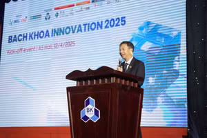 PGS.TS Phạm Trần Vũ - Phó Hiệu trưởng Trường Đại học Bách khoa phát biểu khai mạc BKI 2025. Ảnh: HCMUT