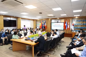 Tọa đàm “Định hướng nghiên cứu trong khoa học pháp lý và kết nối các thế hệ nghiên cứu sinh của Trường Đại học Luật TPHCM”.