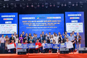Trao giải chung kết cuộc thi HUIT Startup - Học sinh, sinh viên với ý tưởng khởi nghiệp lần thứ 6 năm 2025.