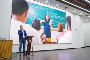 PGS.TS. Damjan Rakonjac, Đại học Houston (Mỹ) trao đổi về văn hóa bản địa qua video ca nhạc "Để Mị nói cho mà nghe".