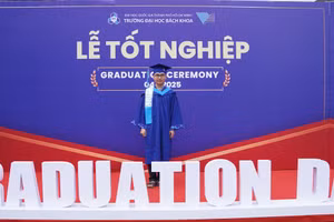 Lã Nguyễn Gia Hy, sinh viên Khoa học và Kỹ thuật máy tính Trường Đại học Bách khoa (Đại học Quốc gia TPHCM) tốt nghiệp sớm với GPA 4.0/4.0. Ảnh: N.Q