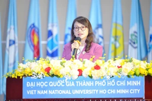 GS.TS. Nguyễn Thị Thanh Mai, Giám đốc Đại học Quốc gia TPHCM nêu thông điệp tại hội nghị thường niên 2025.