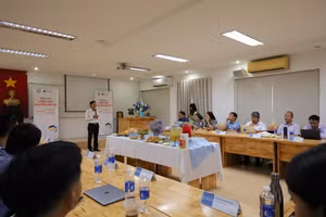 Khóa học "Lãnh đạo Chuyển đổi số" tại Trường Đại học Kinh tế - Luật, Đại học Quốc gia TPHCM (UEL). Ảnh: Lê Nam