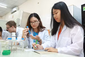 Sinh viên Trường Đại học Quốc tế (Đại học Quốc gia TPHCM). Ảnh: NTCC.