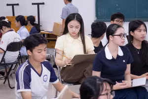 Thí sinh dự thi Năng khiếu 2026 tại Trường Đại học Kiến trúc TPHCM. Ảnh: UAH.