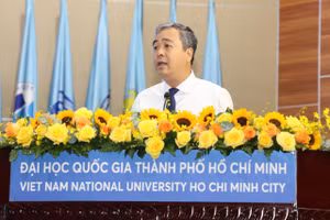 Ông Ngô Đông Hải, Ủy viên Trung ương Đảng, Phó Trưởng Ban Tuyên giáo và Dân vận Trung ương phát biểu tại hội thảo.