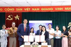 Trường Đại học Fulbright Việt Nam (FUV) ký biên bản ghi nhớ hợp tác với Trung tâm Đào tạo trực thuộc Ban Quản lý Khu Công nghệ cao TPHCM (SHTP Training).