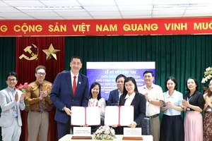 Trường Đại học Fulbright Việt Nam (FUV) ký biên bản ghi nhớ hợp tác với Trung tâm Đào tạo trực thuộc Ban Quản lý Khu Công nghệ cao TPHCM (SHTP Training).