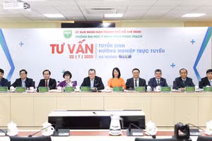 Chương trình "Tư vấn tuyển sinh hướng nghiệp trực tuyến năm 2025"do Trường Đại học Y khoa Phạm Ngọc Thạch tổ chức sáng ngày 22/7. Ảnh: PNT