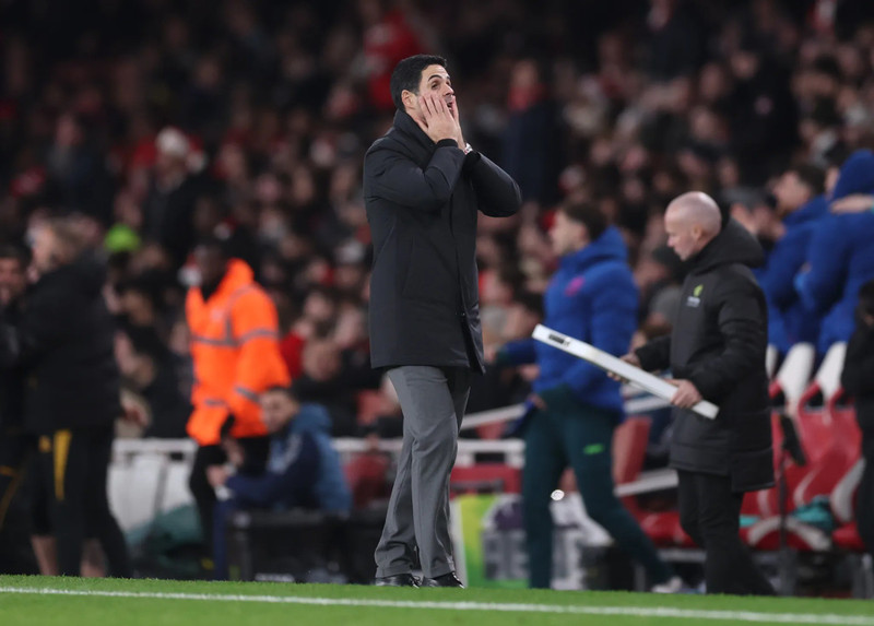 Thầy trò HLV Mikel Arteta thi đấu bế tắc trên sân nhà Anfield khi tiếp đội bóng mới có được vỏn vẹn 2 điểm. arsenal-2-7451.jpg