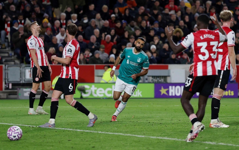 Tuy nhiên, bàn thắng đầu tiên của Salah cho Liverpool sau 7 trận, vẫn không đủ để giúp họ thoát khỏi cảnh trắng tay khi rời Brentford. liverpool-9.jpg