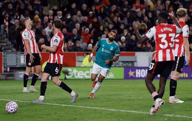 Tuy nhiên, bàn thắng đầu tiên của Salah cho Liverpool sau 7 trận, vẫn không đủ để giúp họ thoát khỏi cảnh trắng tay khi rời Brentford. liverpool-9.jpg