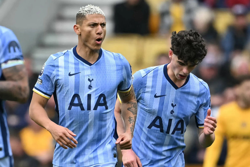 tottenham-06.jpg