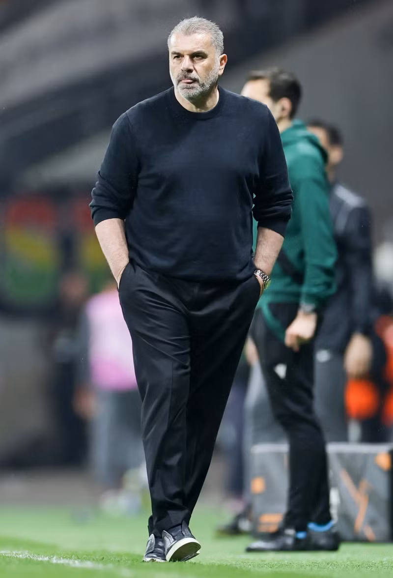 Chiến thắng giúp đoàn quân của Ange Postecoglou đi tiếp với tổng tỷ số 2-1. Điều này cũng giúp nhà cầm quân người Úc giảm phần nào áp lực, đối diện nguy cơ rất cao bị sa thải. tottenham-03.jpg