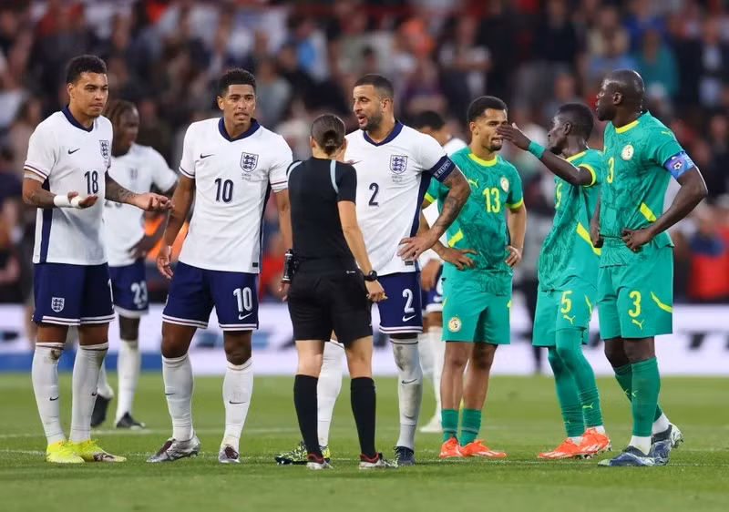 Jude Bellingham có một bàn thắng không được công nhận nhưng màn trình diễn của tuyển Anh đáng thua Senegal. anh-4.jpg