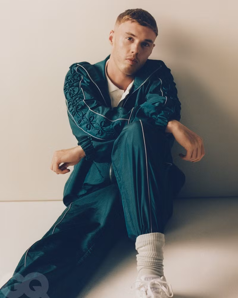 Lần này, Palmer gây ấn tượng trước ống kính máy ảnh 5.jpg