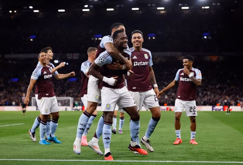 Tiền đạo này tung cú sút xa uy lực hạ gục thủ thành Bayern Munich và ấn định chiến thắng cho đại diện Anh ở phút 79. 2-9328.jpg