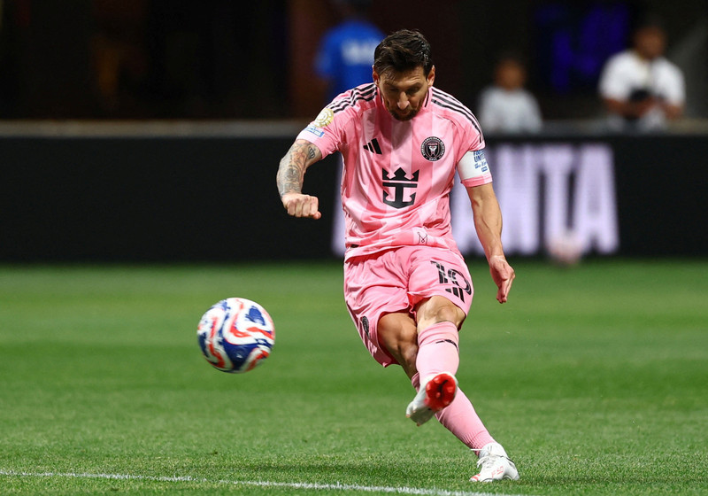 7. Cầu thủ ghi nhiều bàn đá phạt nhất lịch sử: Không dễ để vượt qua kỷ lục hiện đang do chuyên gia đá phạt người Brazil Marcelinho Carioca nắm giữ, Messi sẽ phải ghi thêm 10 bàn từ các tình huống đá phạt trong năm 2026. messi.jpg