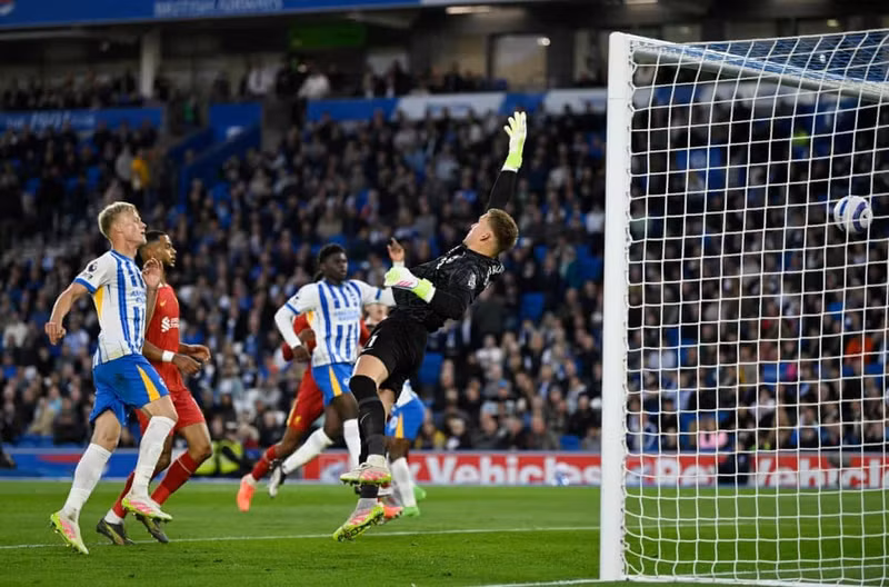 Hiệp hai đã chứng kiến một Brighton bùng nổ bởi những cầu thủ vào sân từ băng ghế dự bị. liverpool-6.jpg