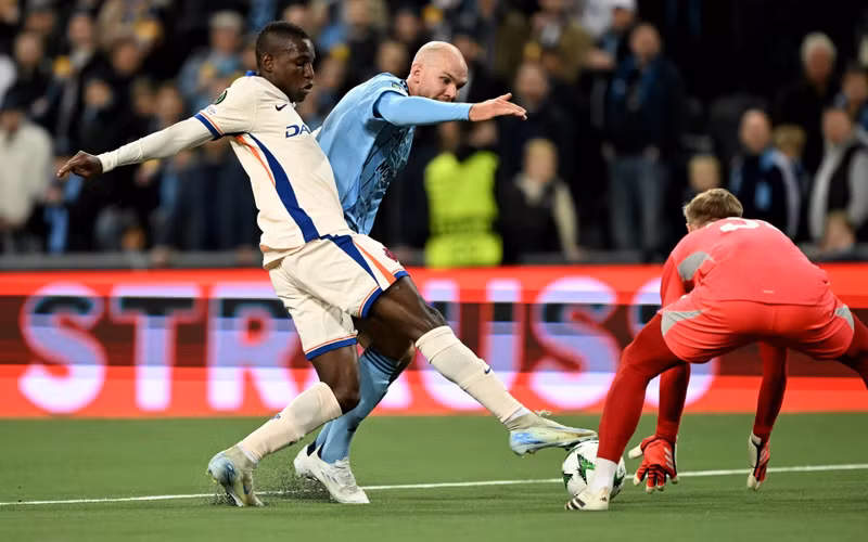 Tiền đạo người Senegal nâng tỷ số lên 3-0 ở phút 59. chelsea-4.jpg