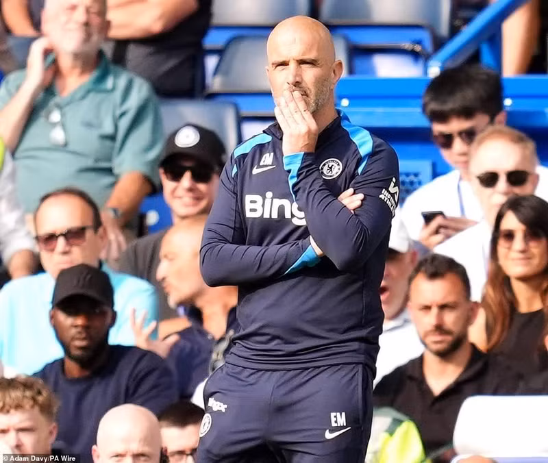 Màn ra mắt trong trận đấu chính thức đầu tiên của tân HLV Enzo Maresca đã phải nhận thất bại ê chề ngay tại Stamford Bridge. 2.jpg