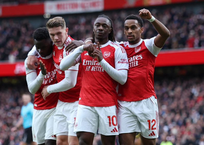Bàn thắng vào lưới đội bóng cũ cũng là pha lập công đầu tiên của Eberechi Eze cho Arsenal ở Ngoại hạng Anh. arsenal-2.jpg