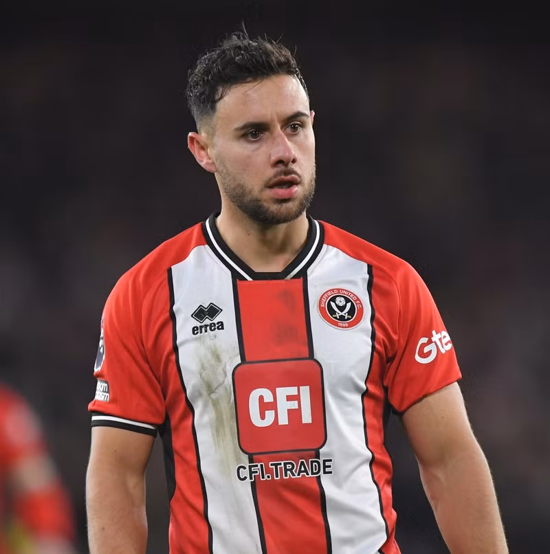 Baldock đã chơi cho Sheffield United từ năm 2017 đến hè năm 2024. 2-490.jpg