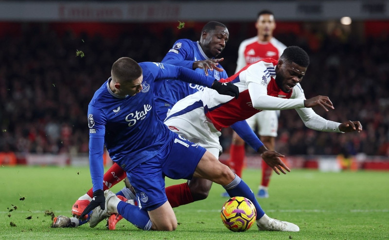 r-action-english-premier-league.jpg